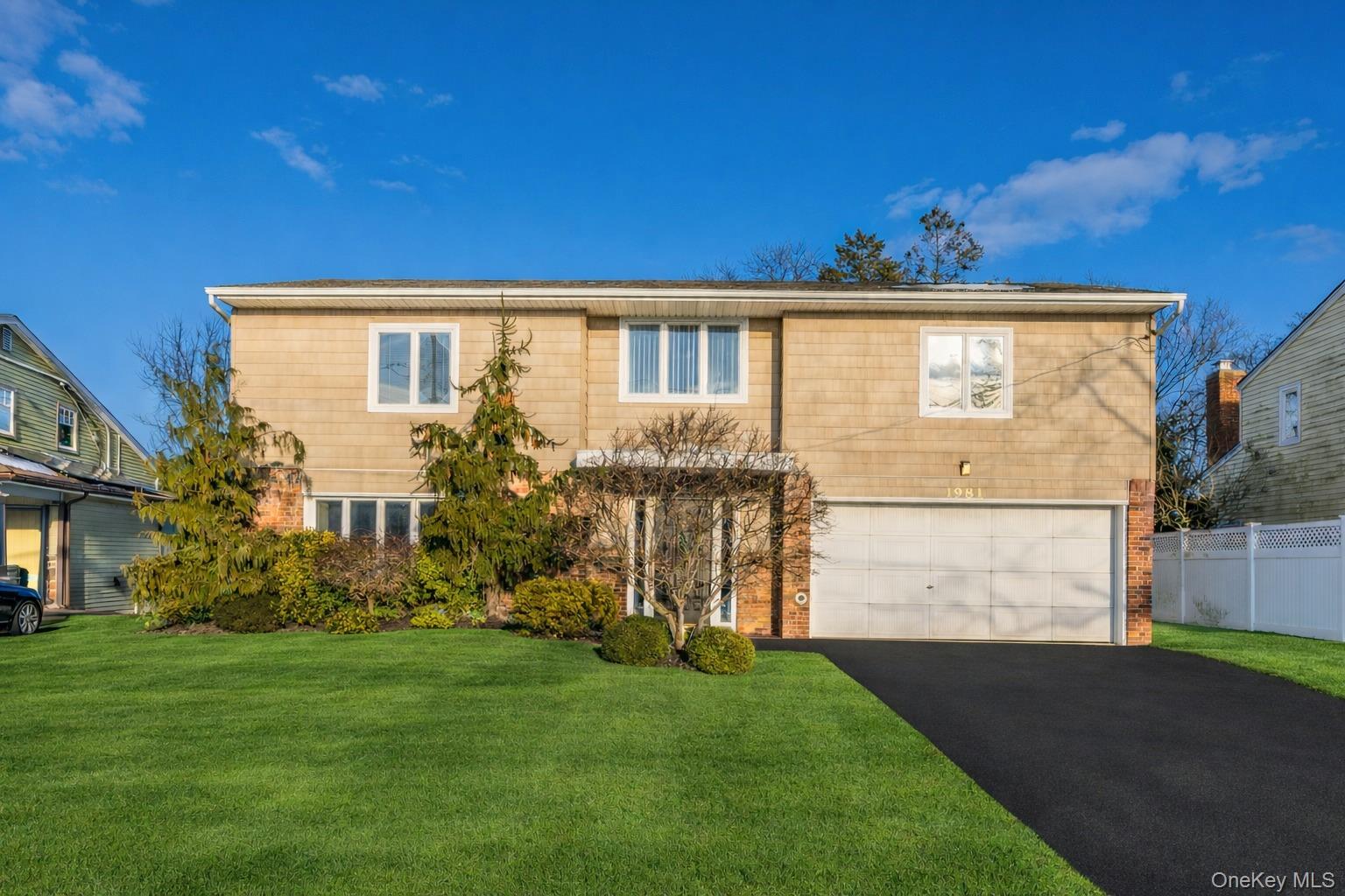 1981 Cynthia Lane, Merrick, NY 11566