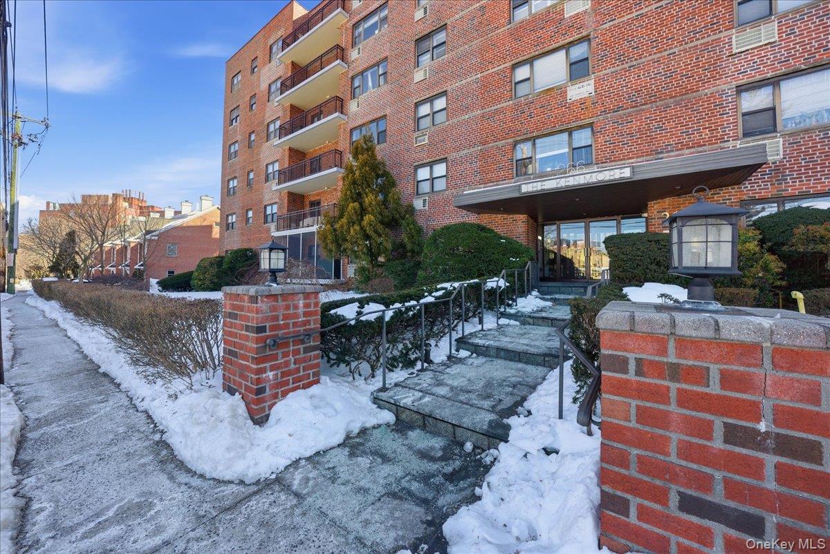 266 Pelham Road # 4E, New Rochelle, NY 10805