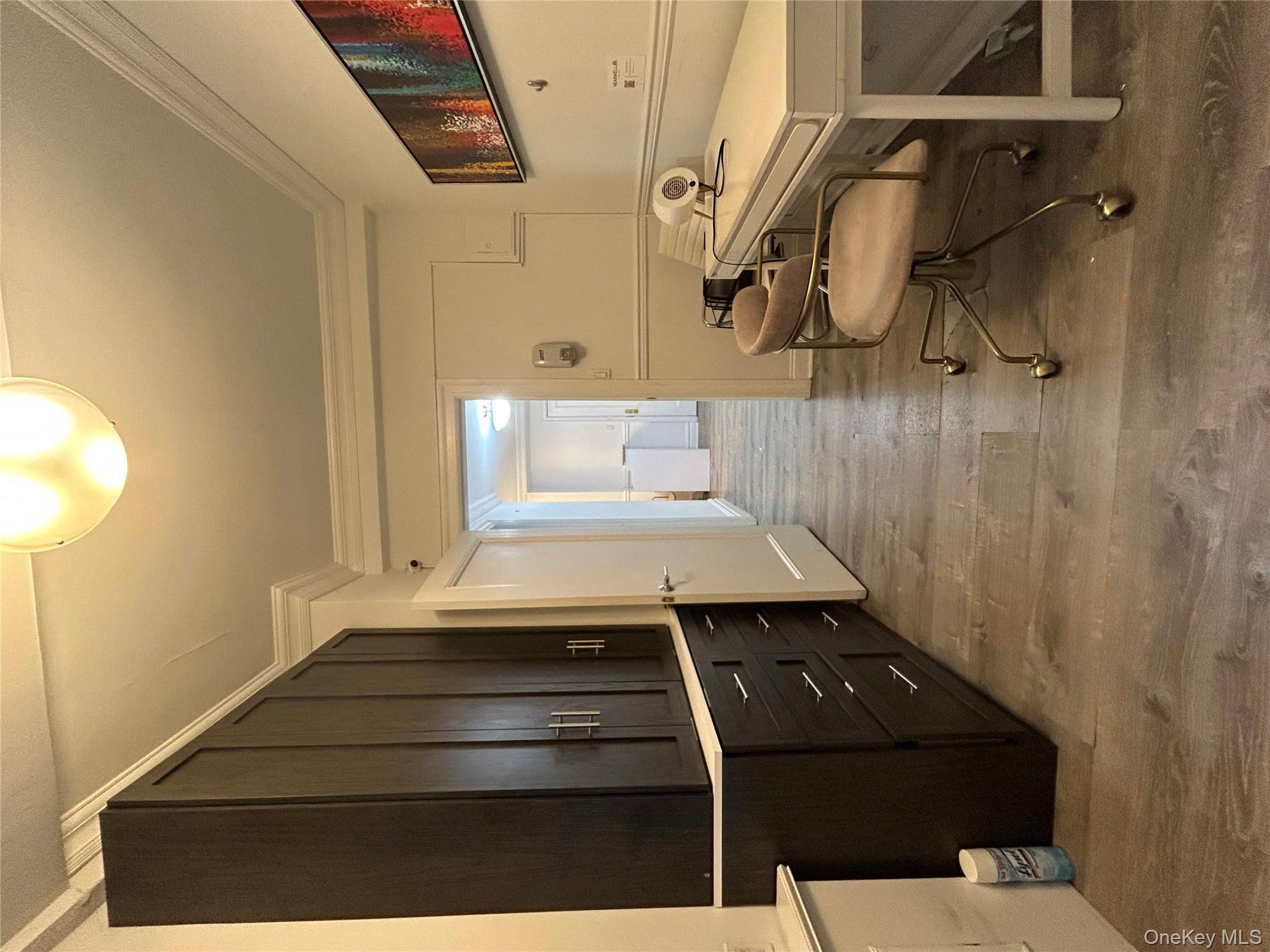 23 West 73rd Street # 100, New York (Manhattan), NY 10023