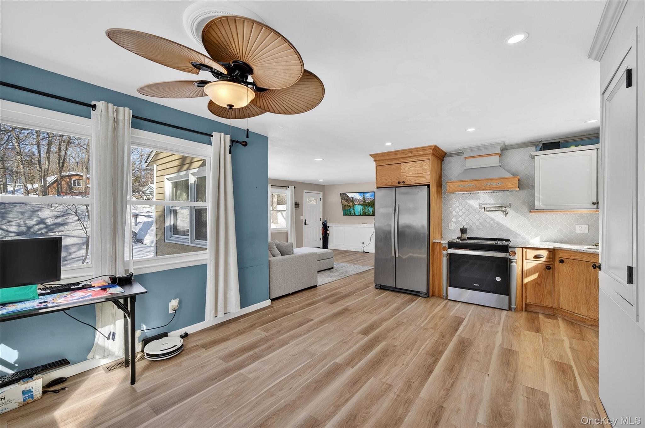 51 E Green Road, Rock Tavern, NY 12575