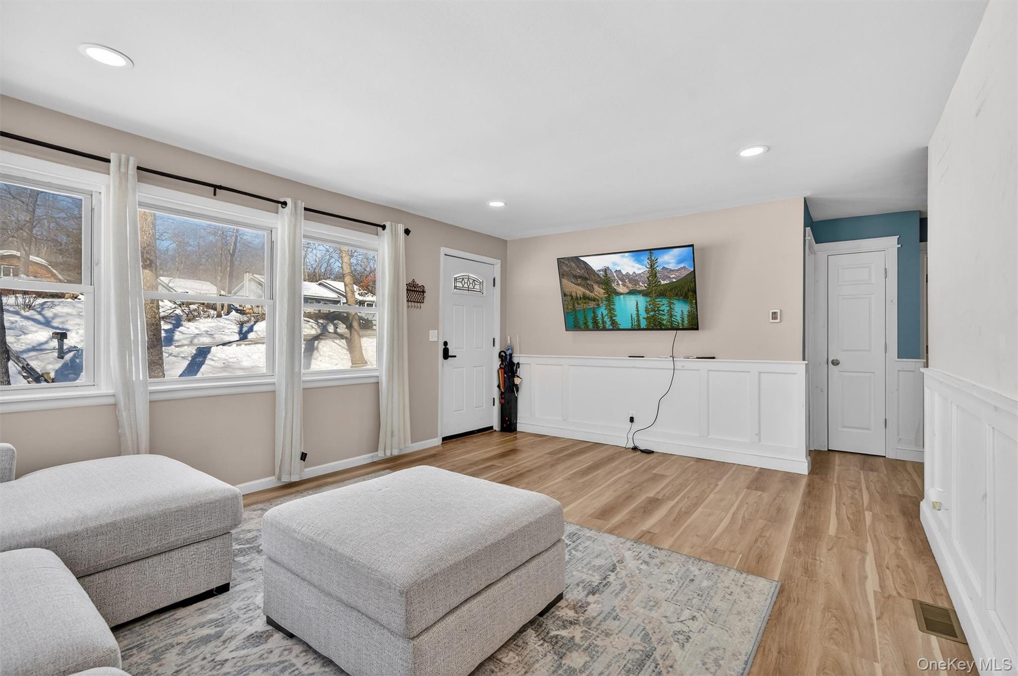 51 E Green Road, Rock Tavern, NY 12575