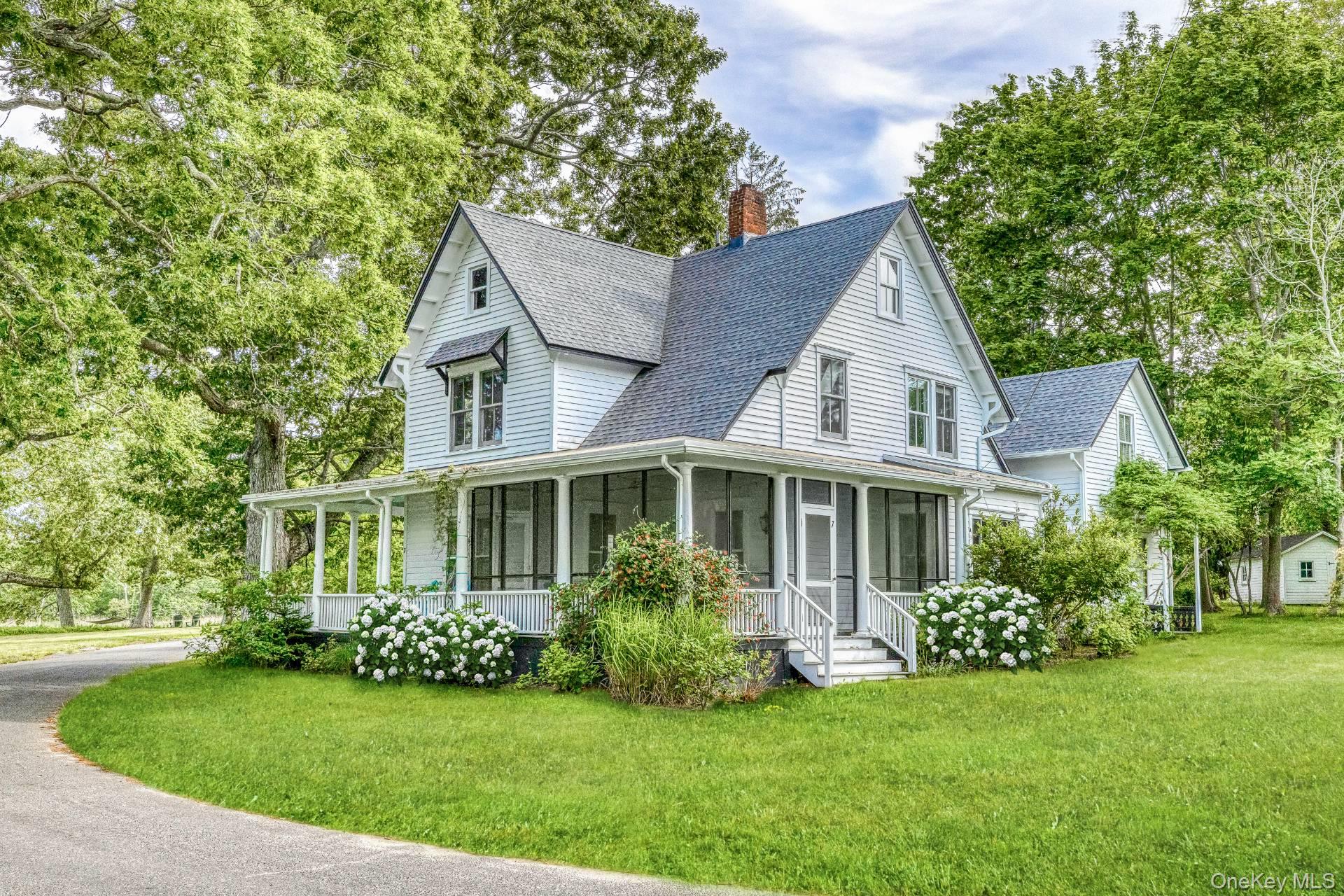 7 Locust Avenue, Shelter Island, NY 11964