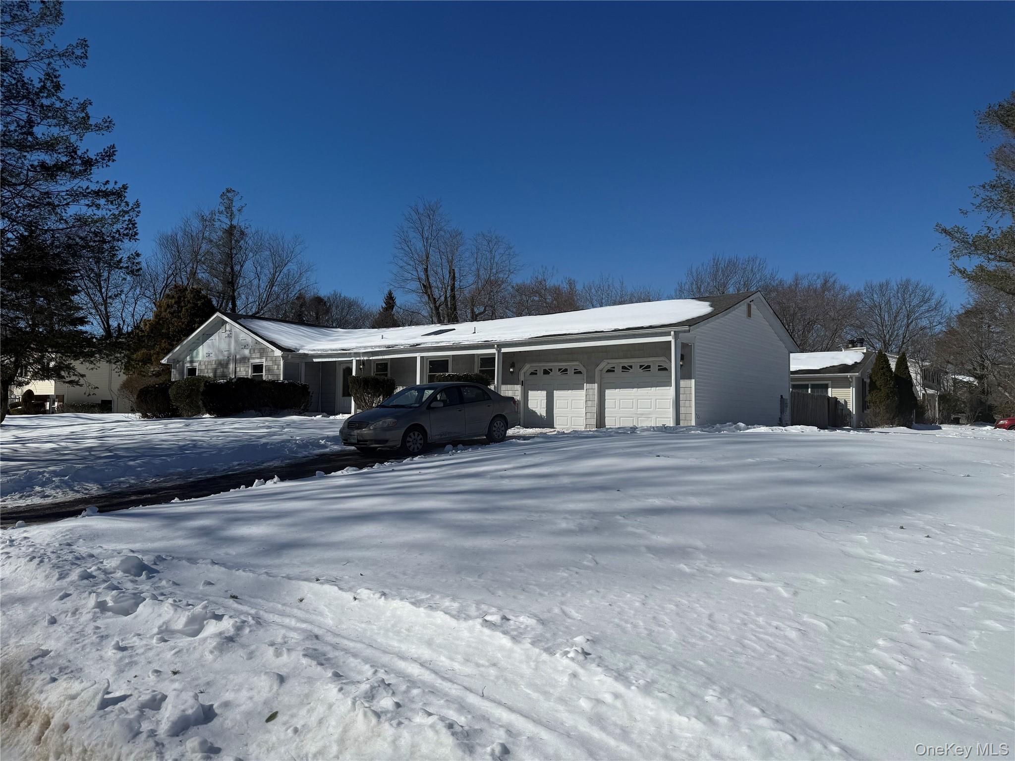 5 Julia Circle, East Setauket, NY 11733