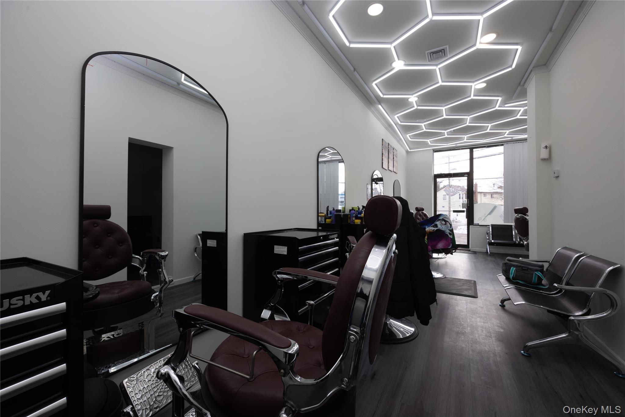 793 Main Street, Farmingdale, NY 11735