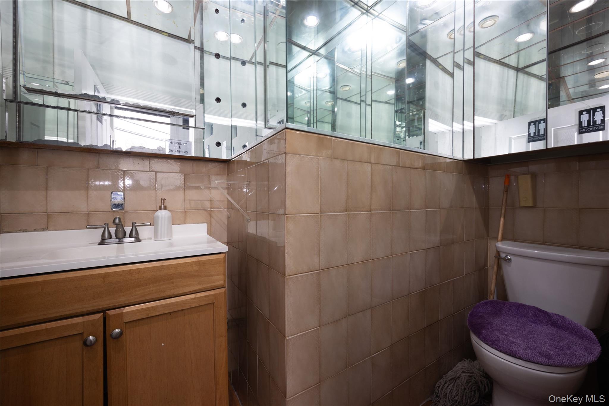 793 Main Street, Farmingdale, NY 11735