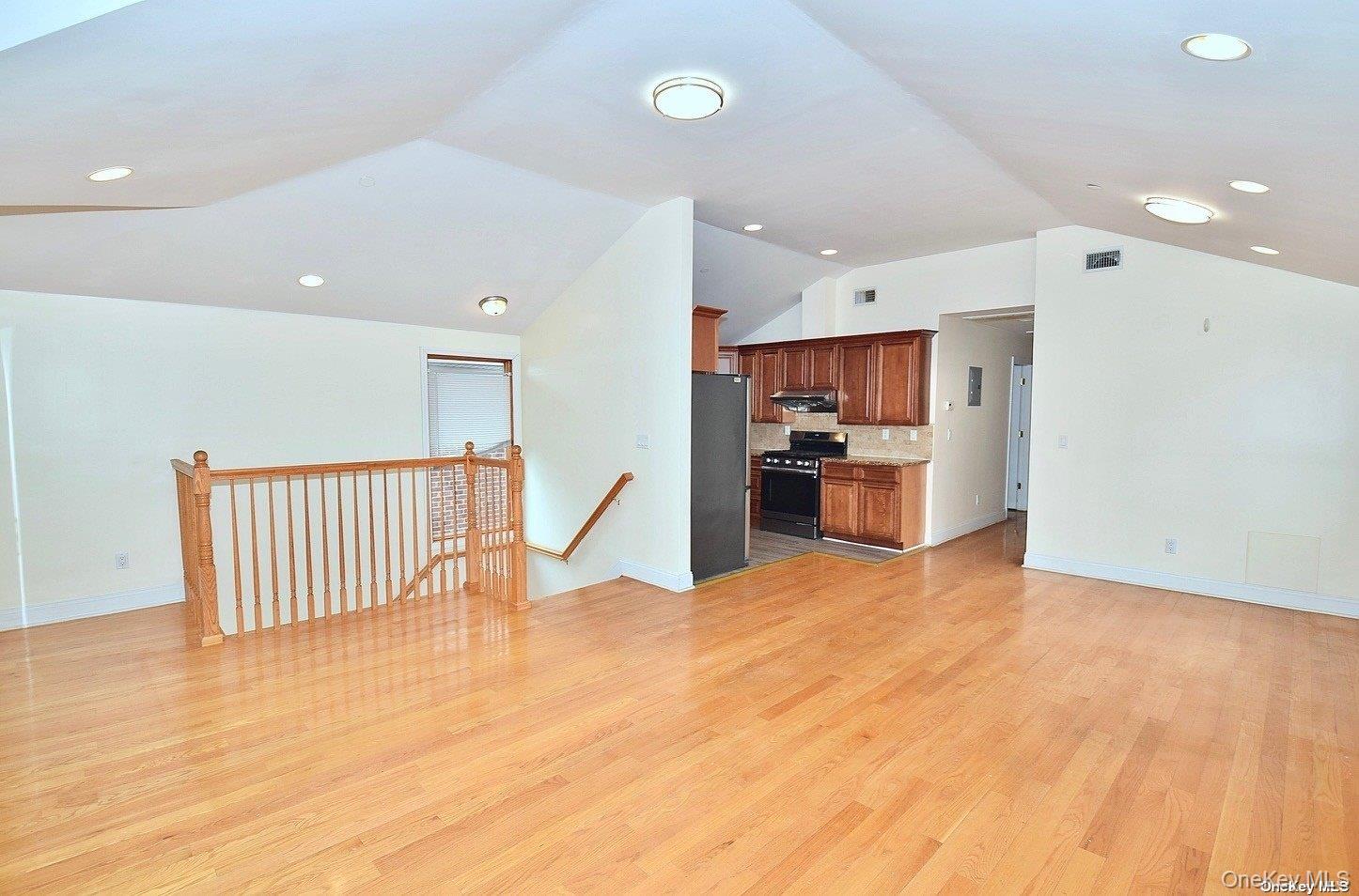 154-36 20th Road, Whitestone, NY 11357