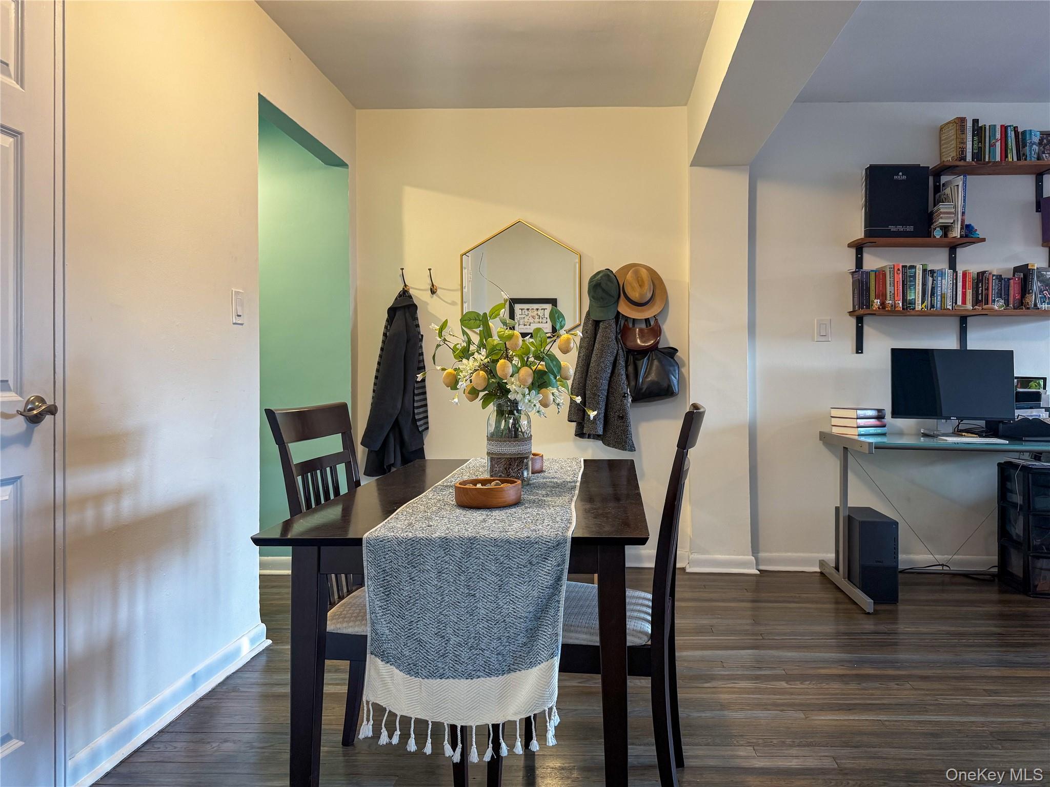 210 E Broadway # 5A, Long Beach, NY 11561