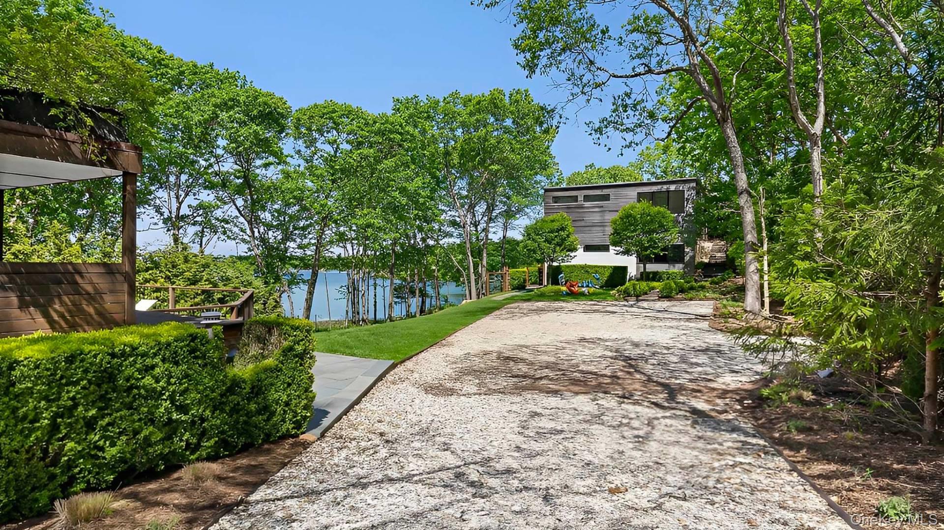 111 Isle Of Wight Road, East Hampton, NY 11937