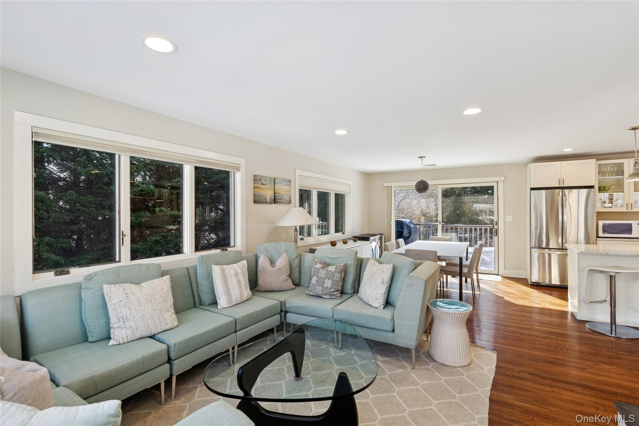 6 Sunset Road, Sag Harbor, NY 11963