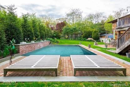 6 Sunset Road, Sag Harbor, NY 11963