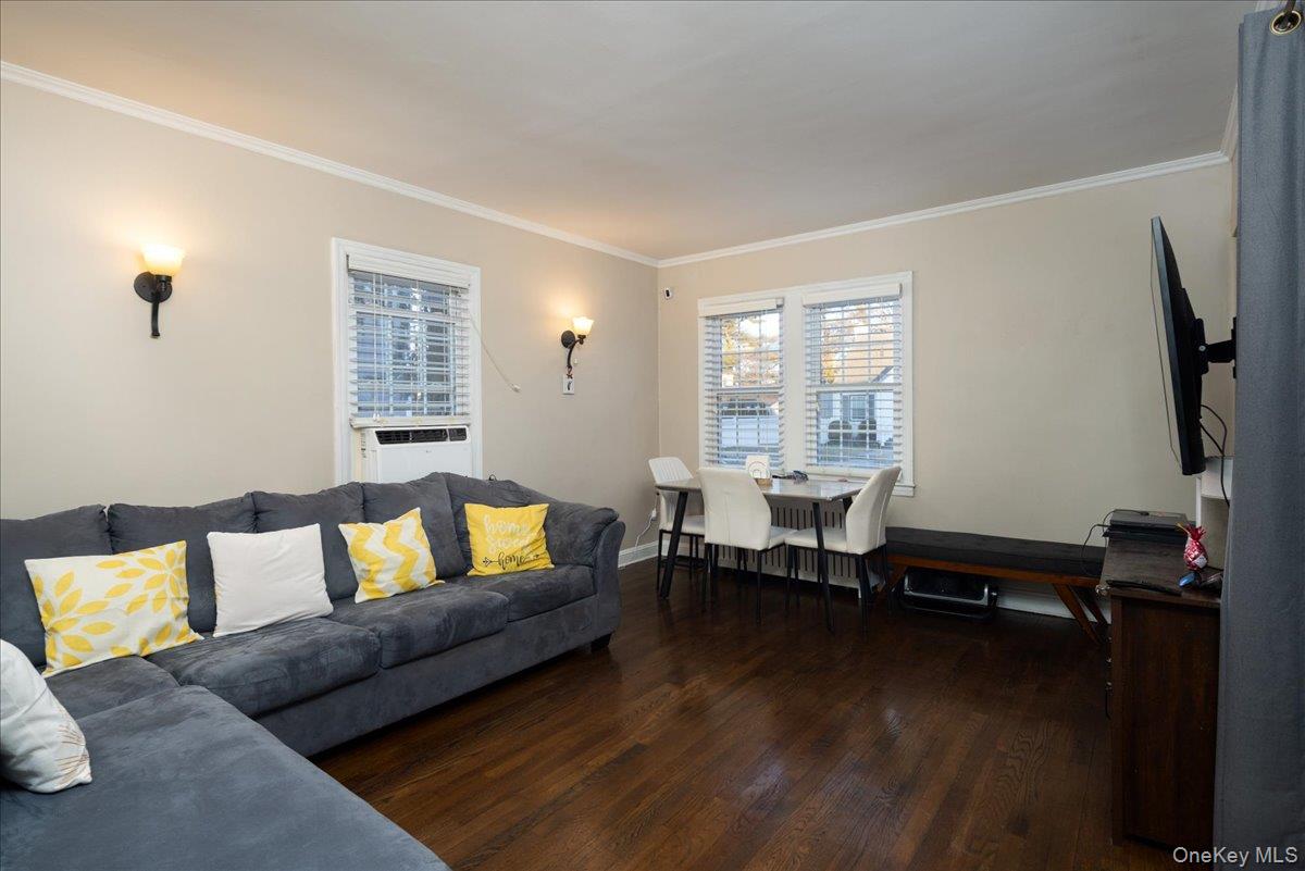 238 Jefferson Street, Franklin Square, NY 11010