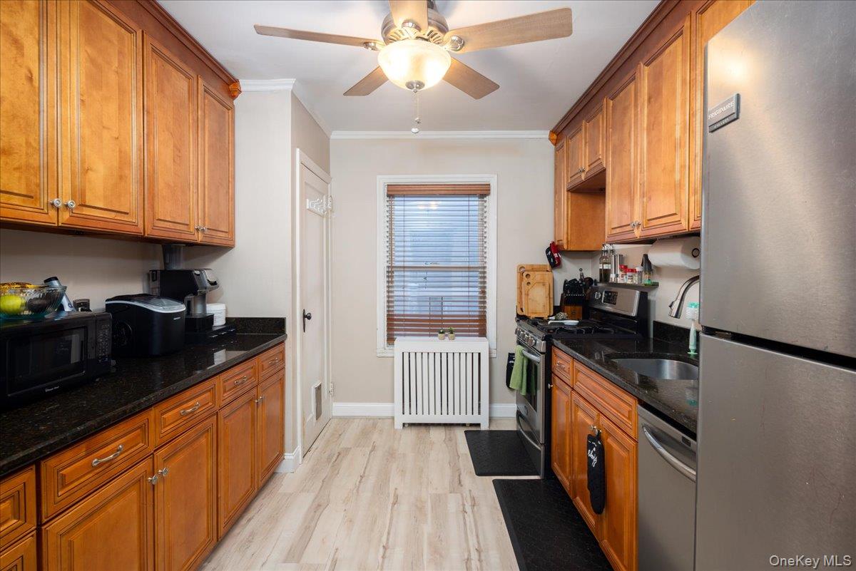 238 Jefferson Street, Franklin Square, NY 11010