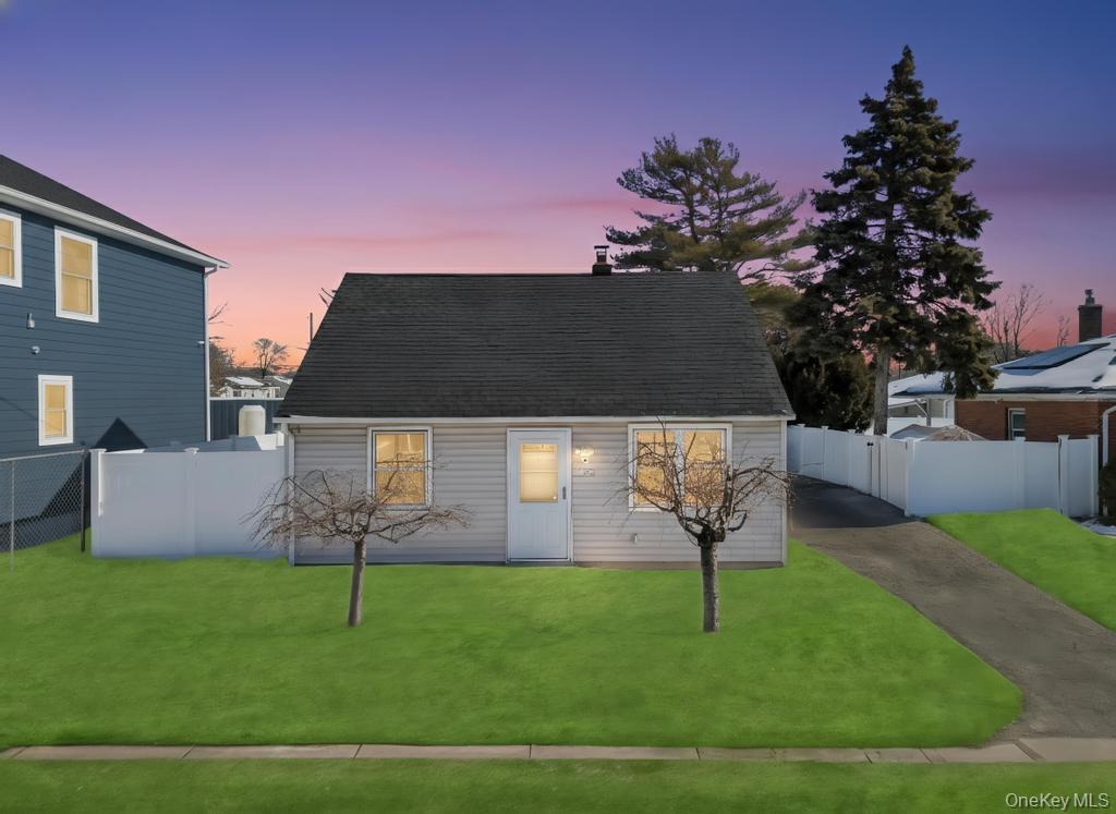 1333 5th Avenue, Bay Shore, NY 11706