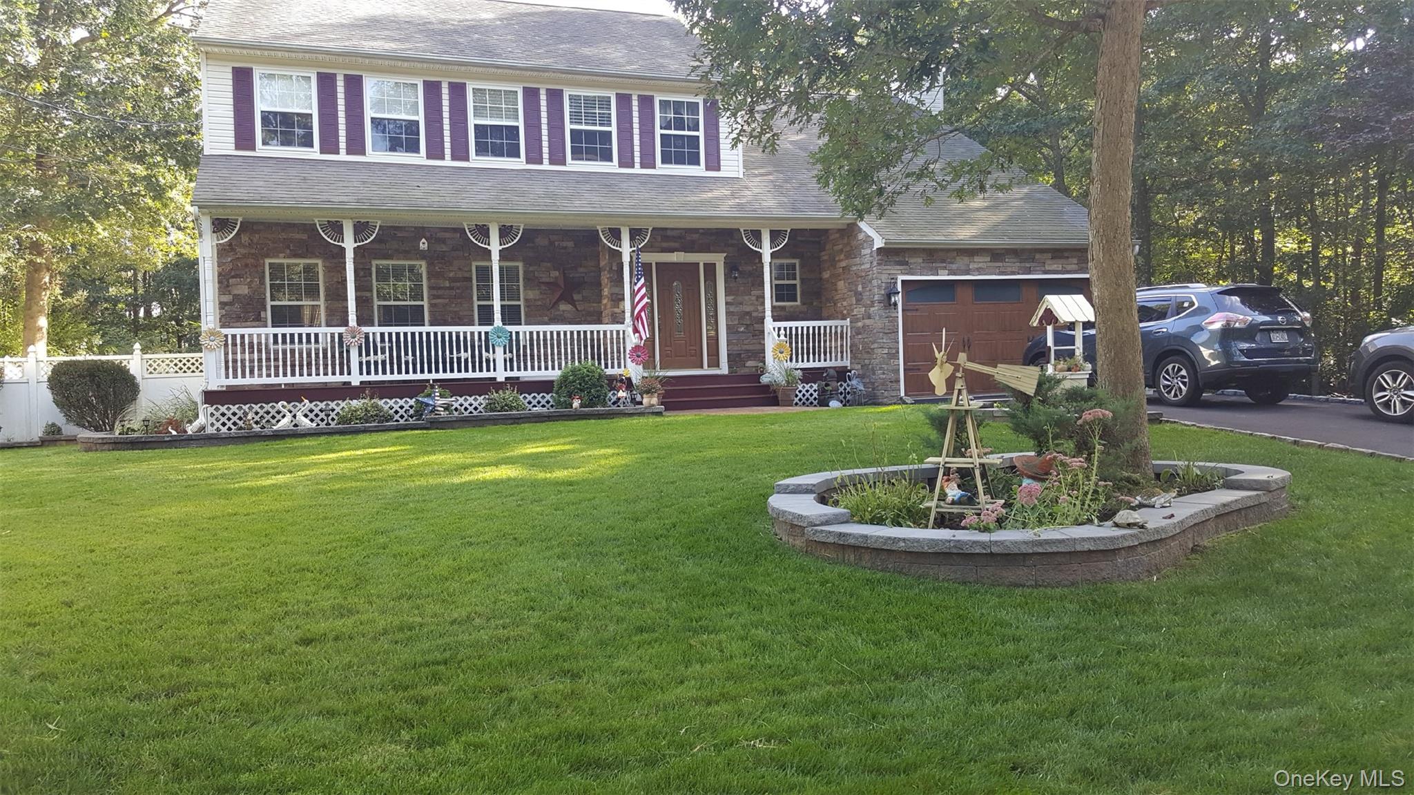 36 Lansing Street, Miller Place, NY 11764