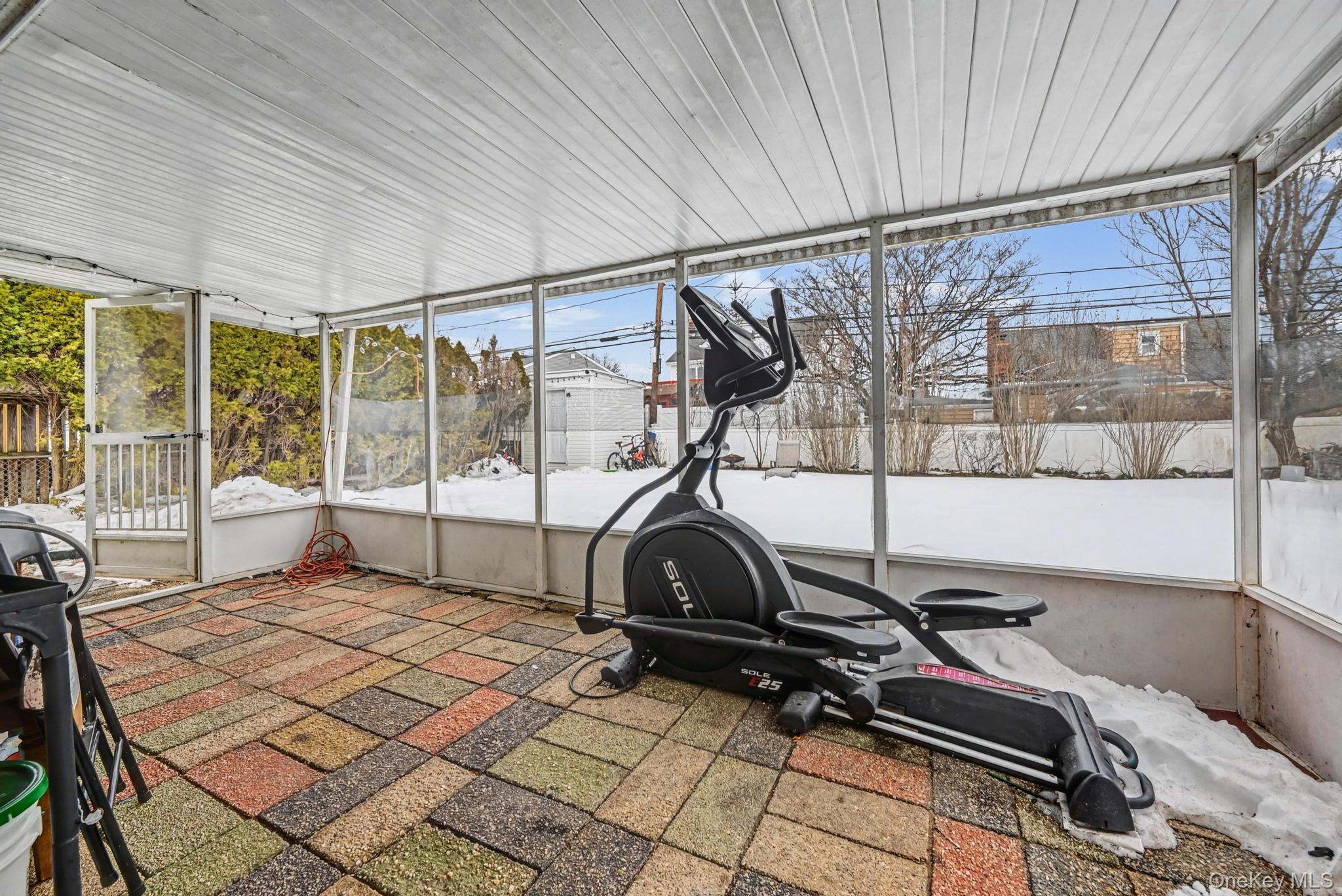 23 Tip top Lane, Hicksville, NY 11801