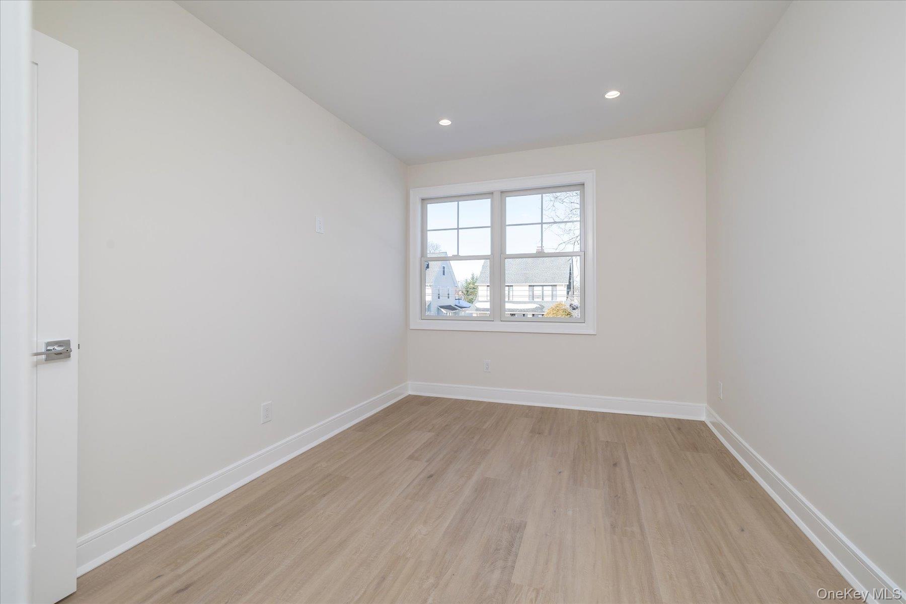 8 1st Street, Lynbrook, NY 11563