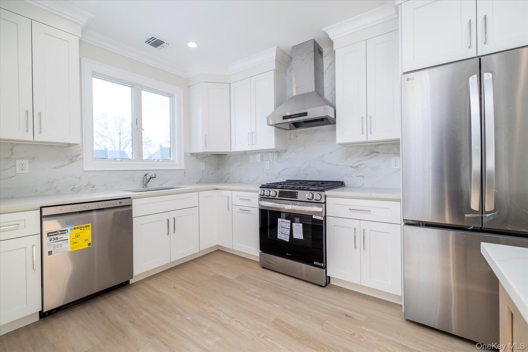 8 1st Street, Lynbrook, NY 11563