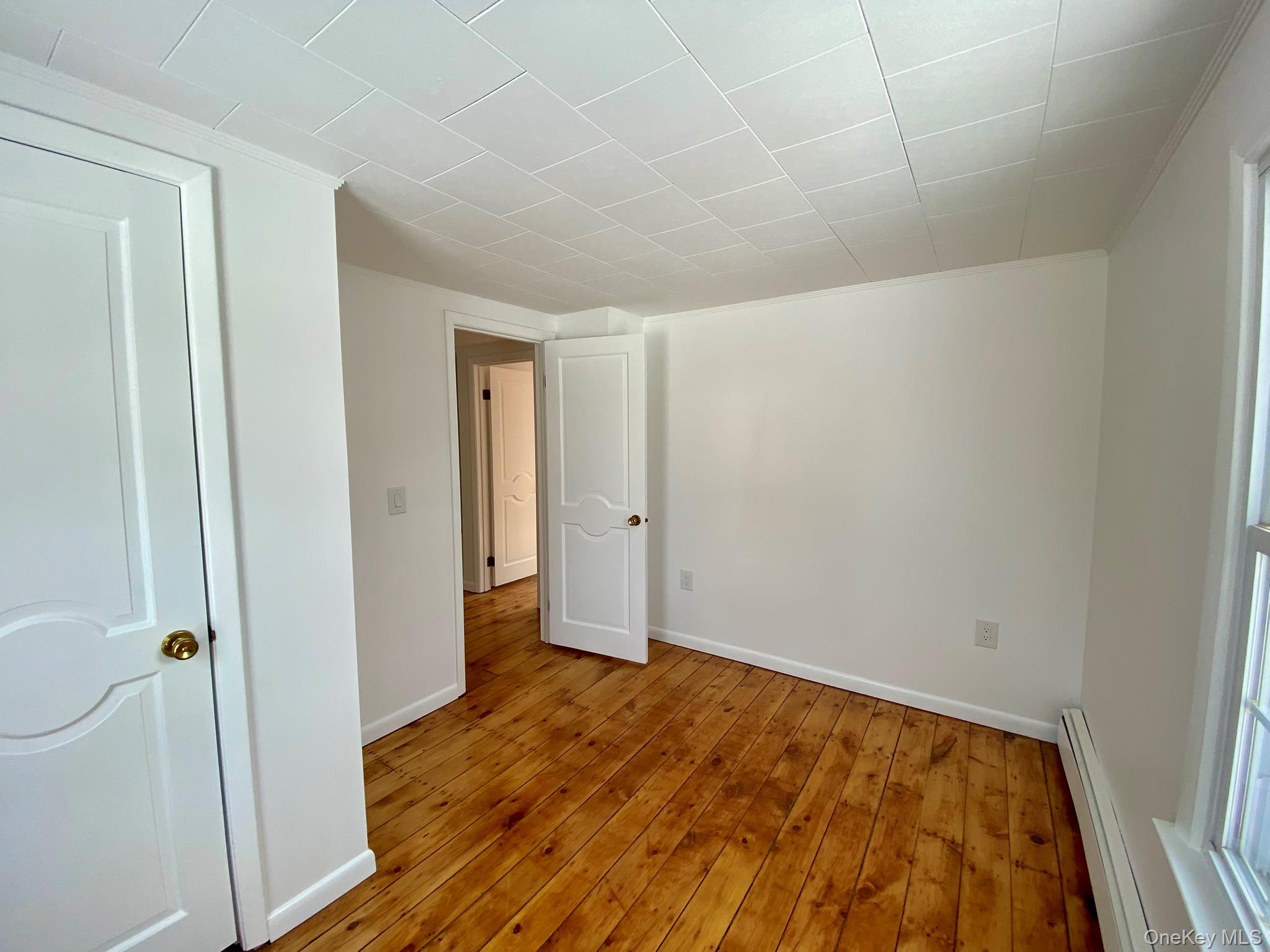 42 Amity Road, Warwick, NY 10990