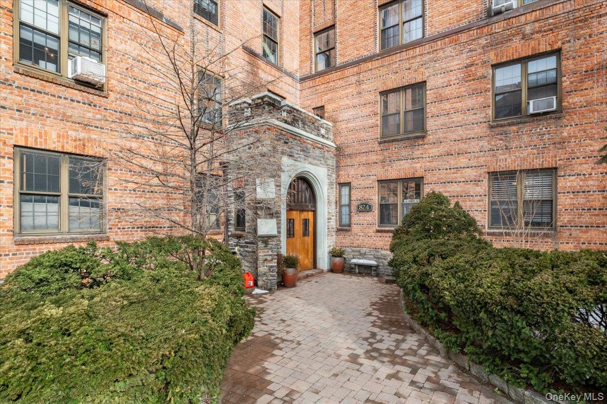824 Bronx River Road # 3A, Bronxville, NY 10708