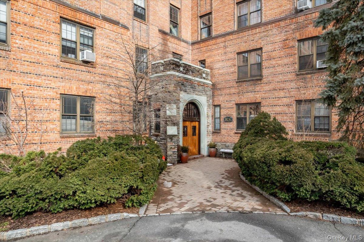 824 Bronx River Road # 3A, Bronxville, NY 10708