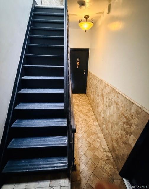 99-03 northern blvd, Corona, NY 11368