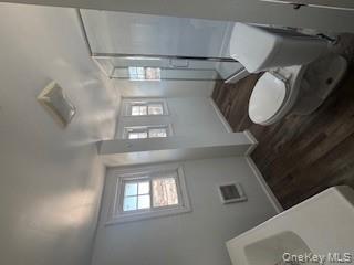 11 MANCHESTER RD, Poughkeepsie, NY 12602