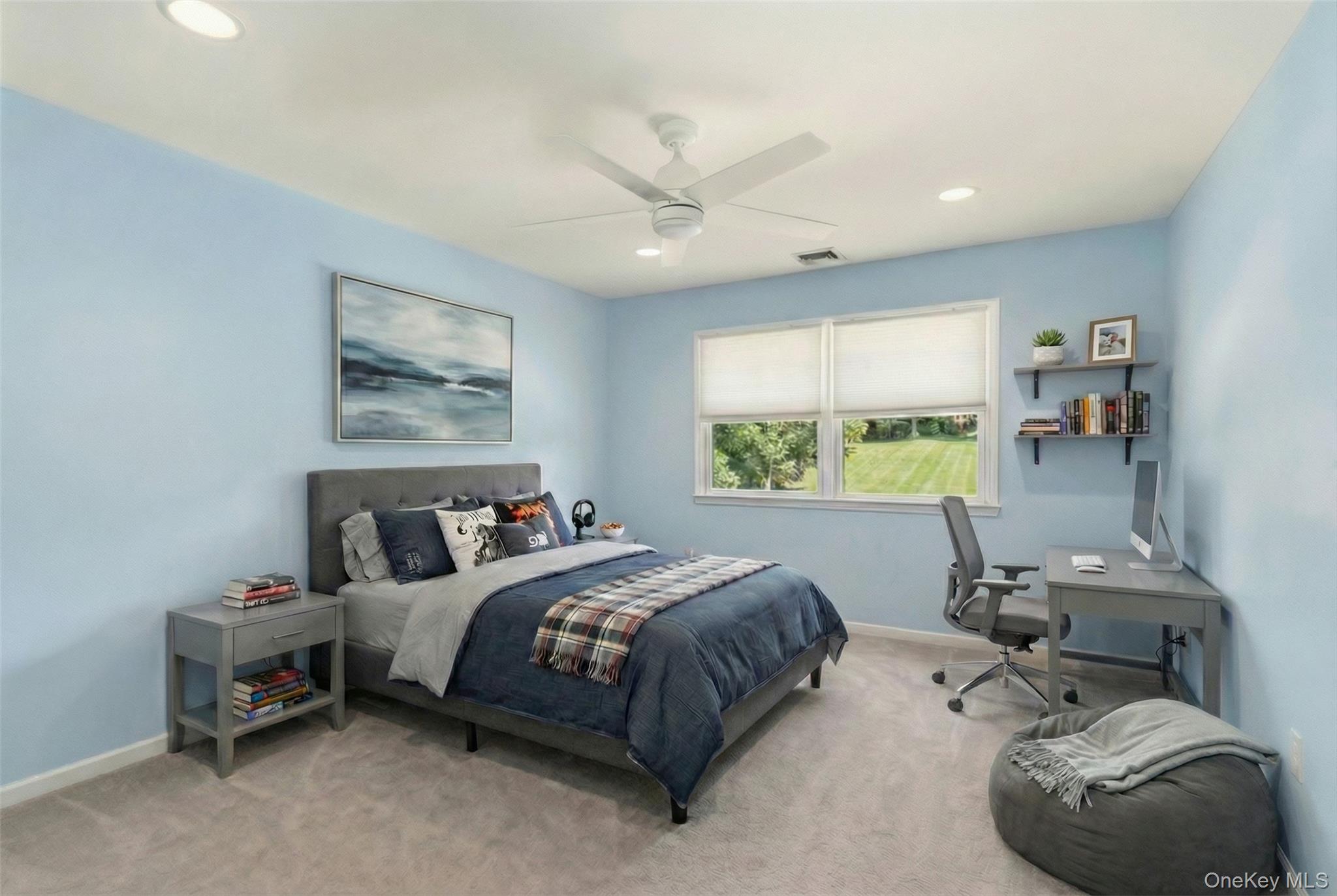 9 Mariners Court, Centerport, NY 11721