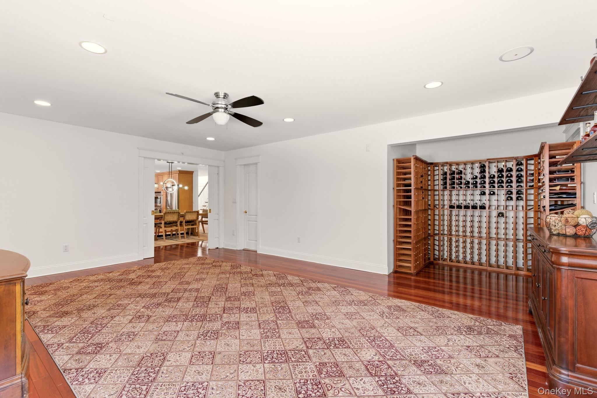 9 Mariners Court, Centerport, NY 11721