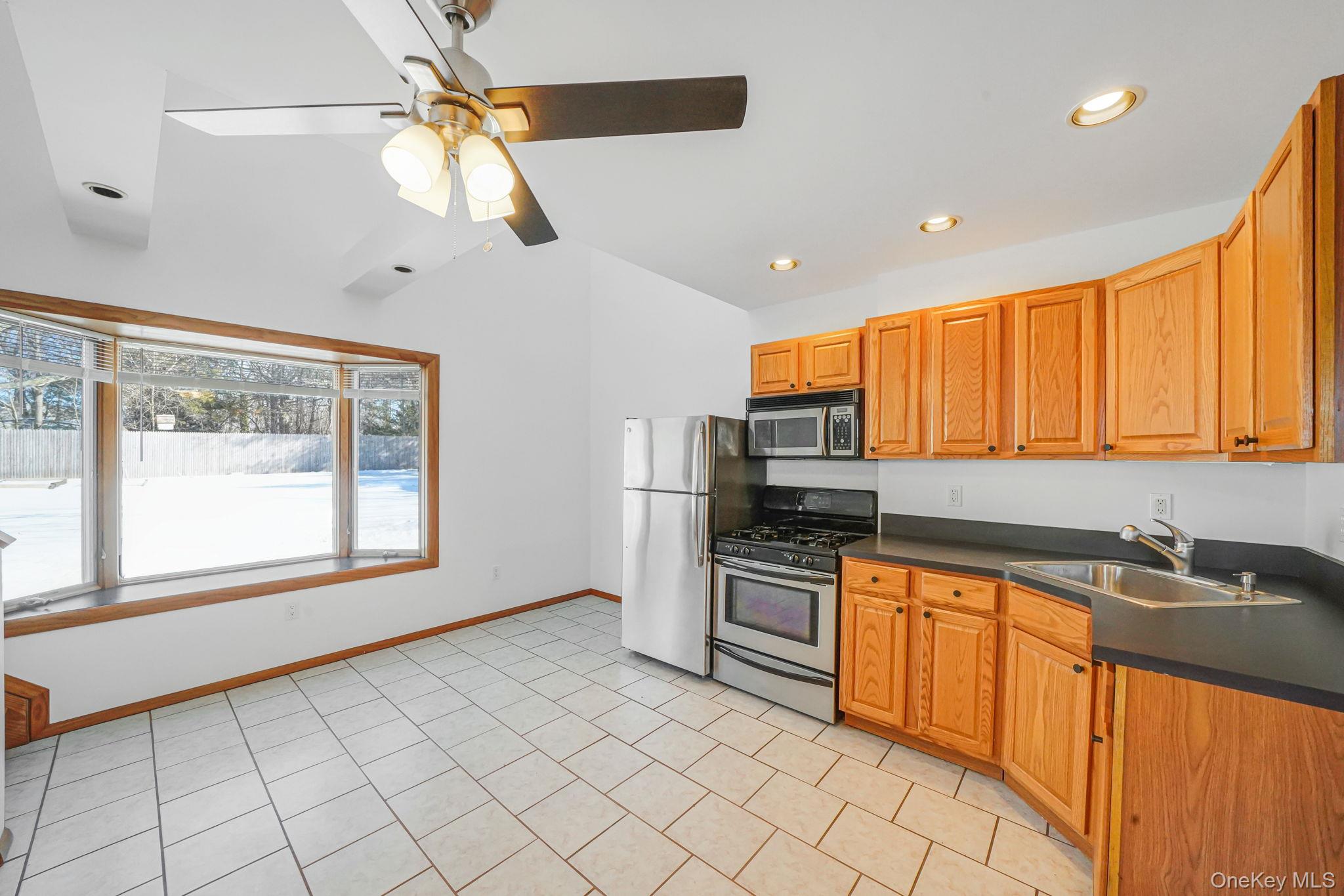 77 Washington Avenue, Islip Terrace, NY 11752