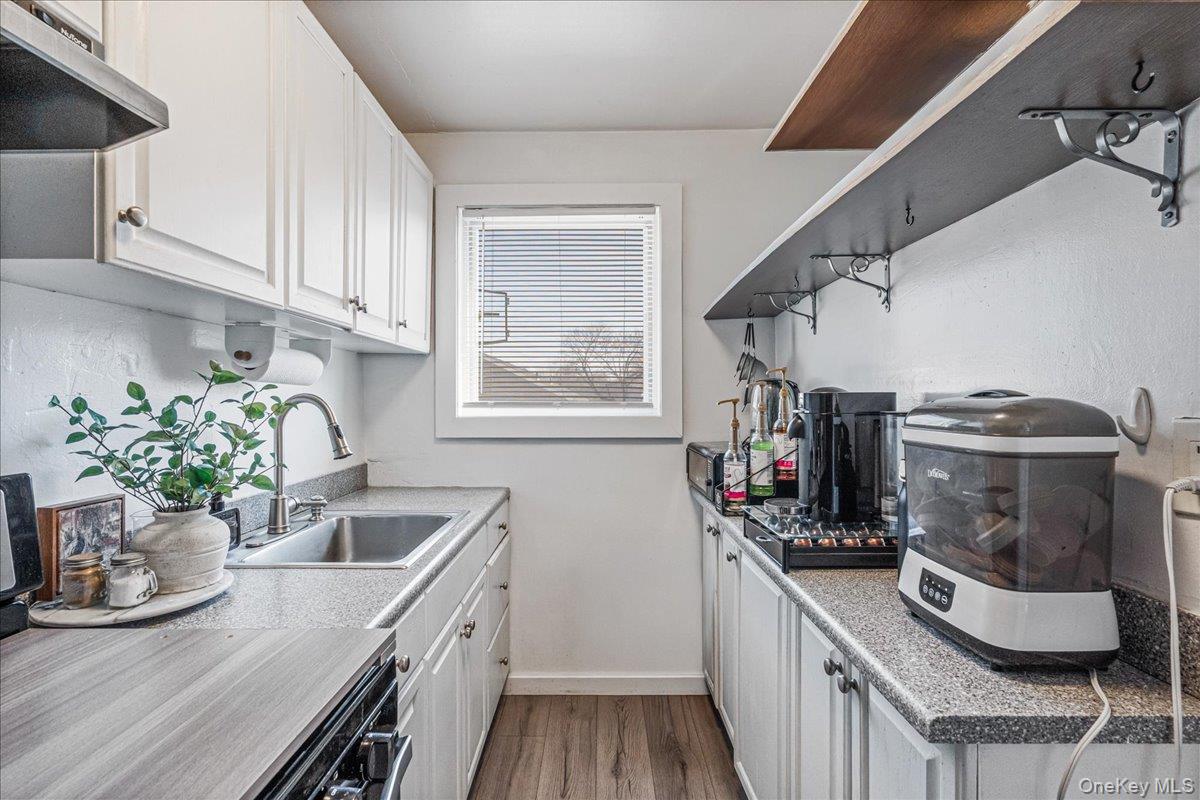 67-49 Bell Boulevard # 2, Bayside, NY 11364