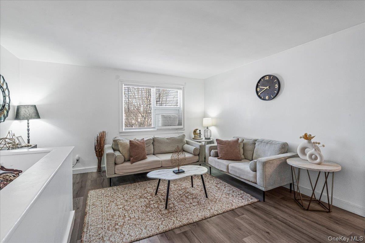 67-49 Bell Boulevard # 2, Bayside, NY 11364