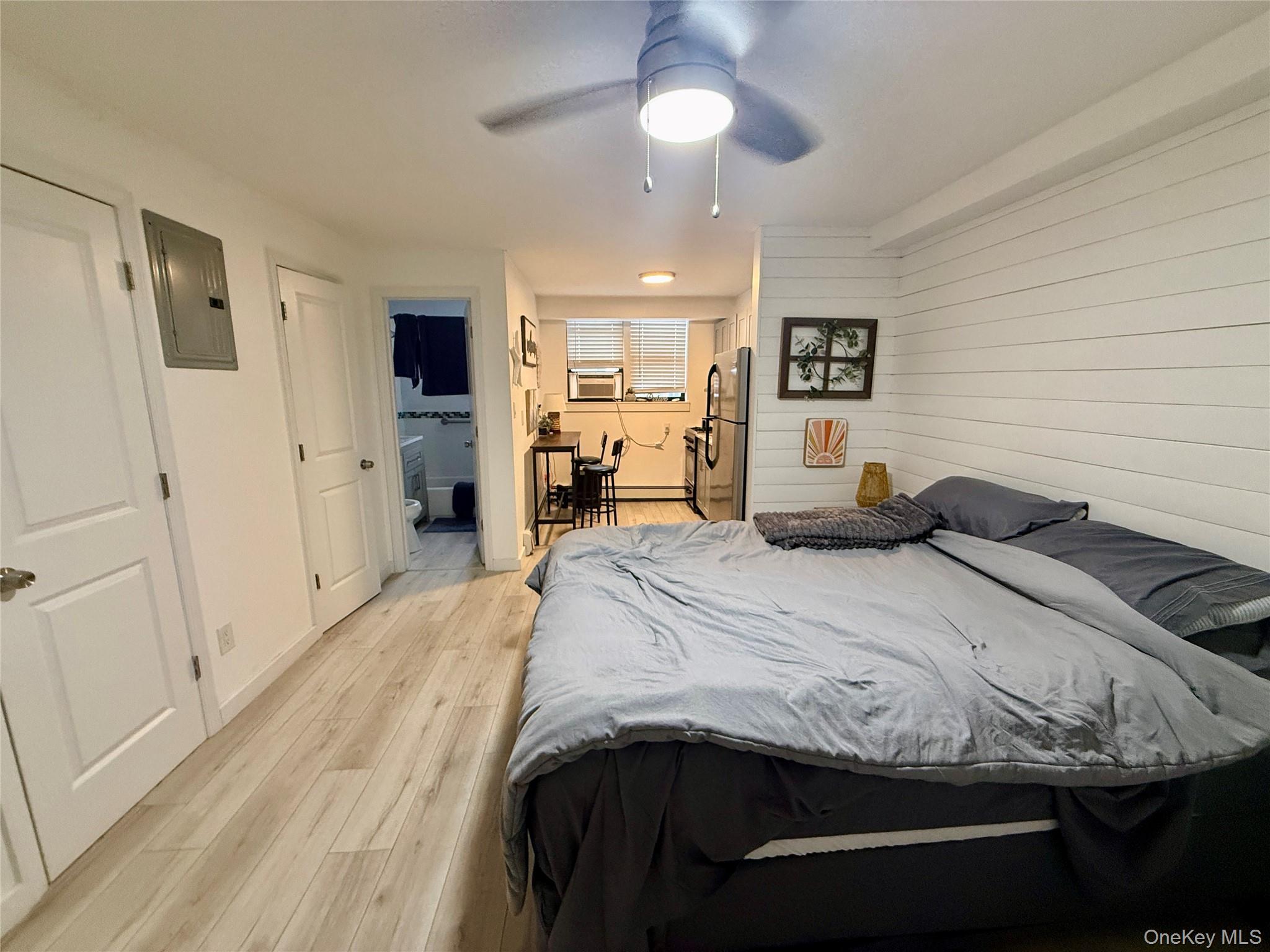 65 W Broadway # 2G, Long Beach, NY 11561