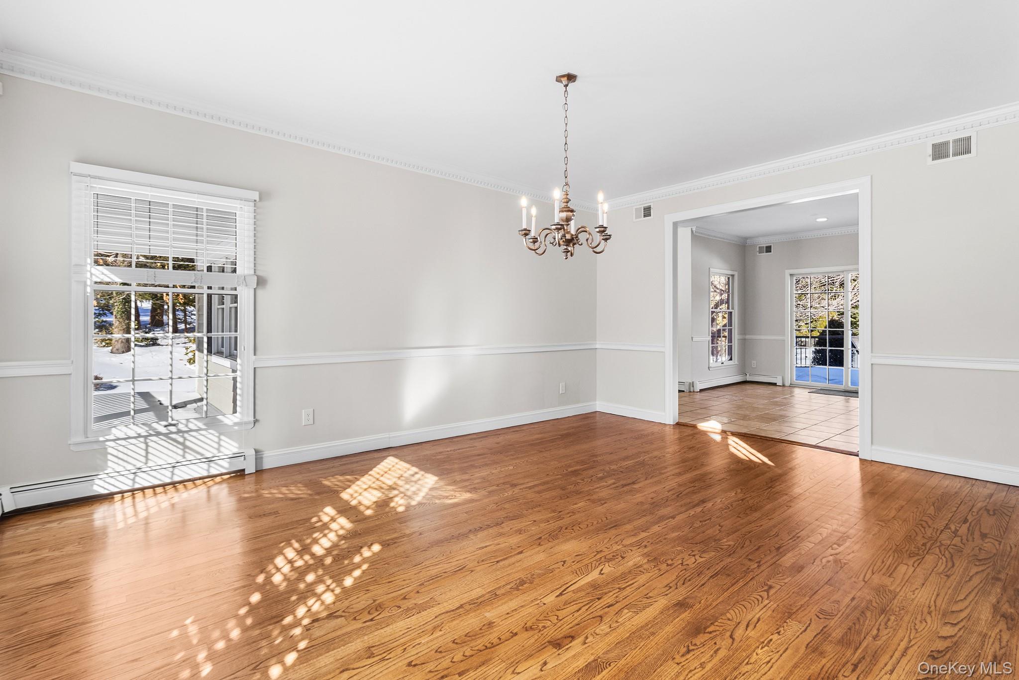 3 Ada Lane, Setauket, NY 11733