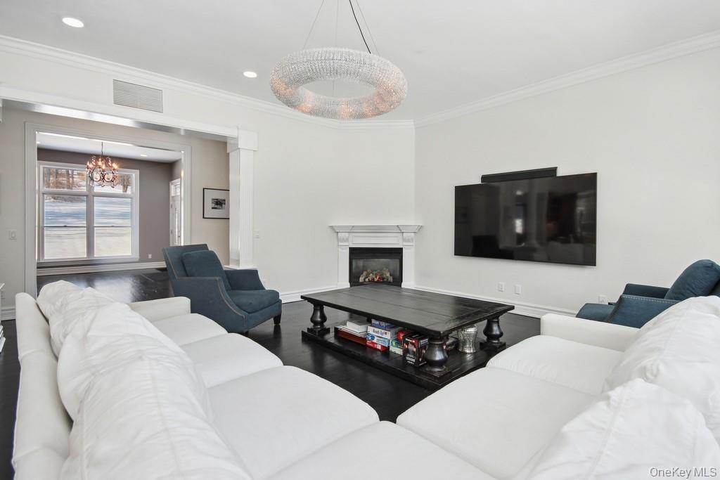 47 Kayla Lane, Mahopac, NY 10541