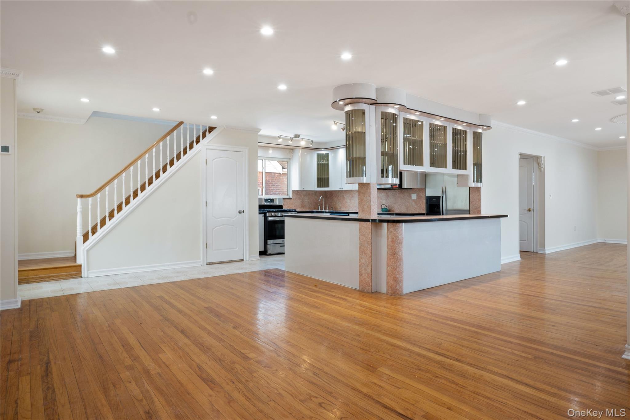 73-33 188th Street, Fresh Meadows, NY 11366