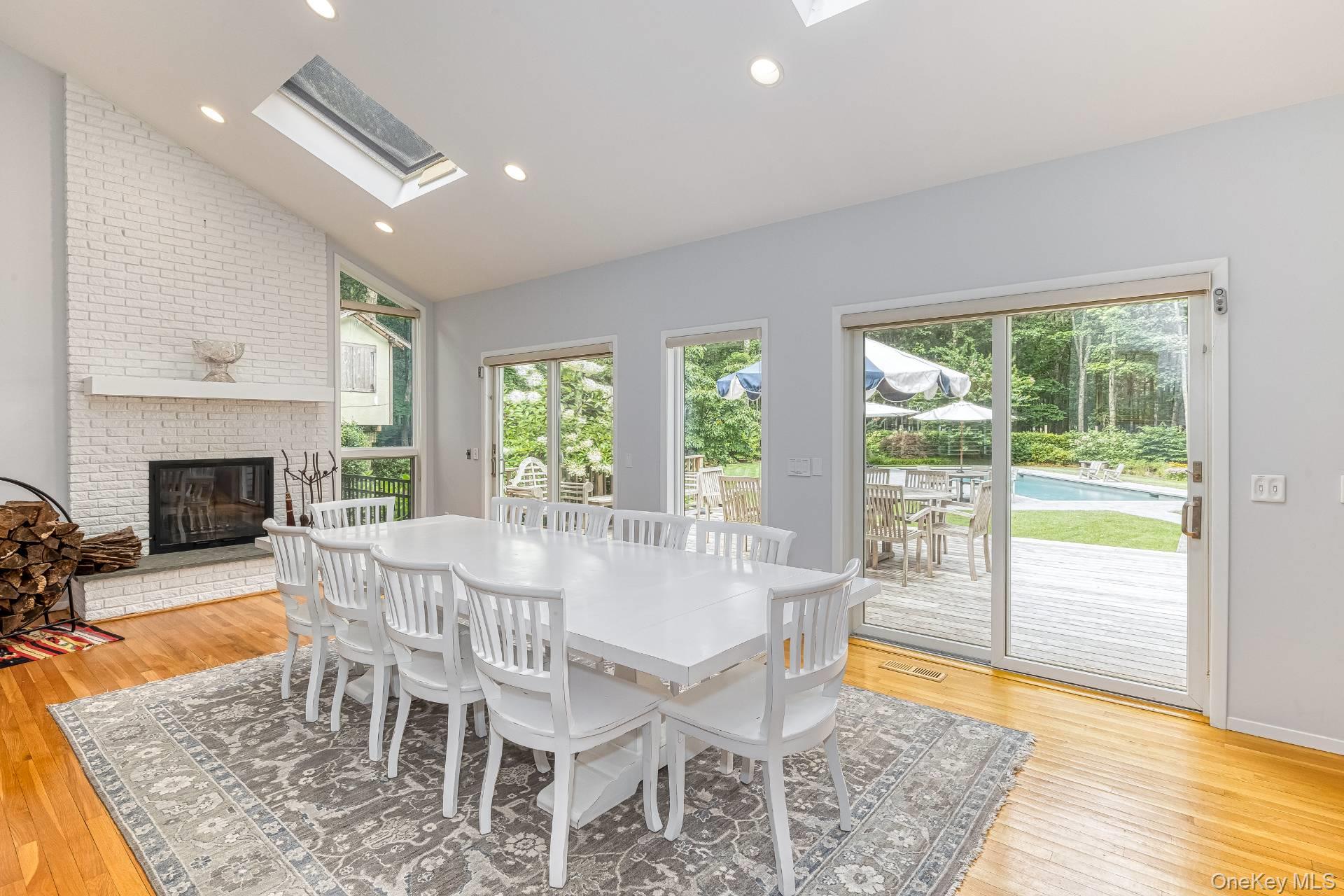 17 Crescent Way, Shelter Island, NY 11964