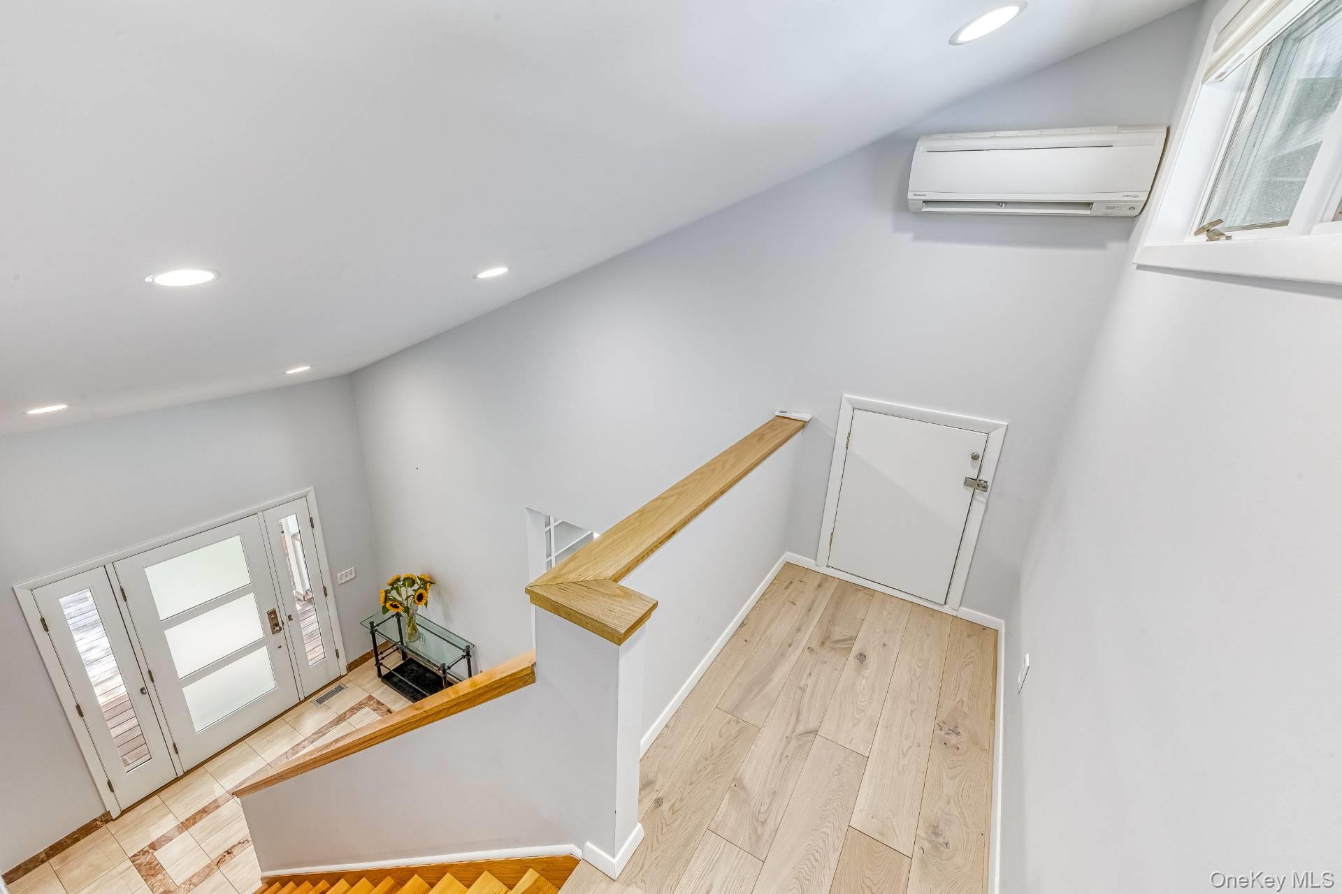 17 Crescent Way, Shelter Island, NY 11964