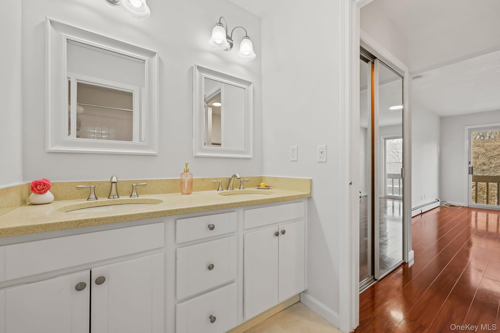 11 Pondview Close, Chappaqua, NY 10514