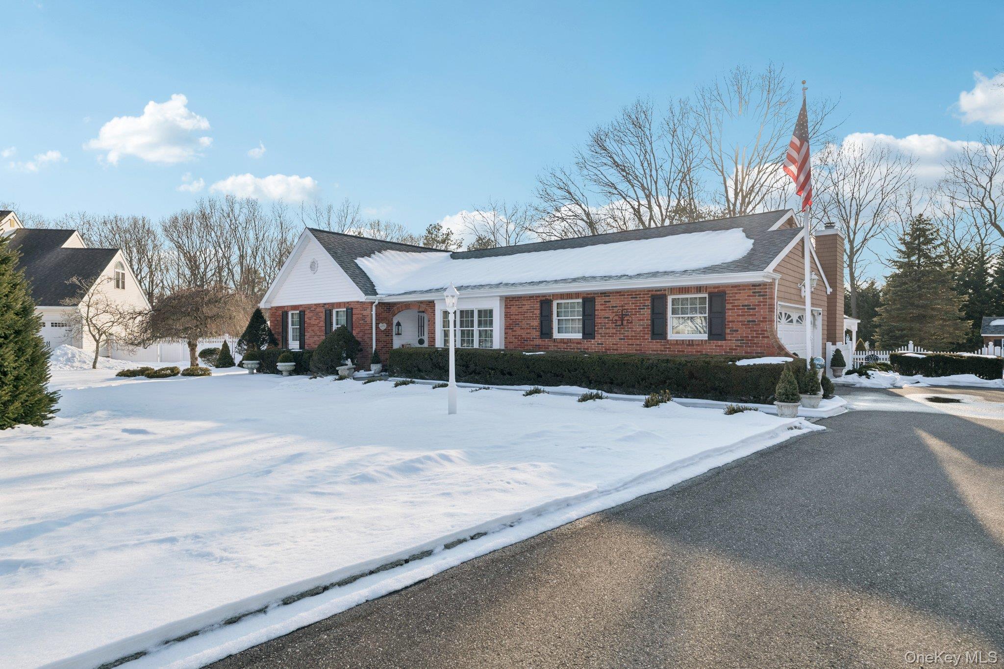 48 Neil Drive, Farmingville, NY 11738