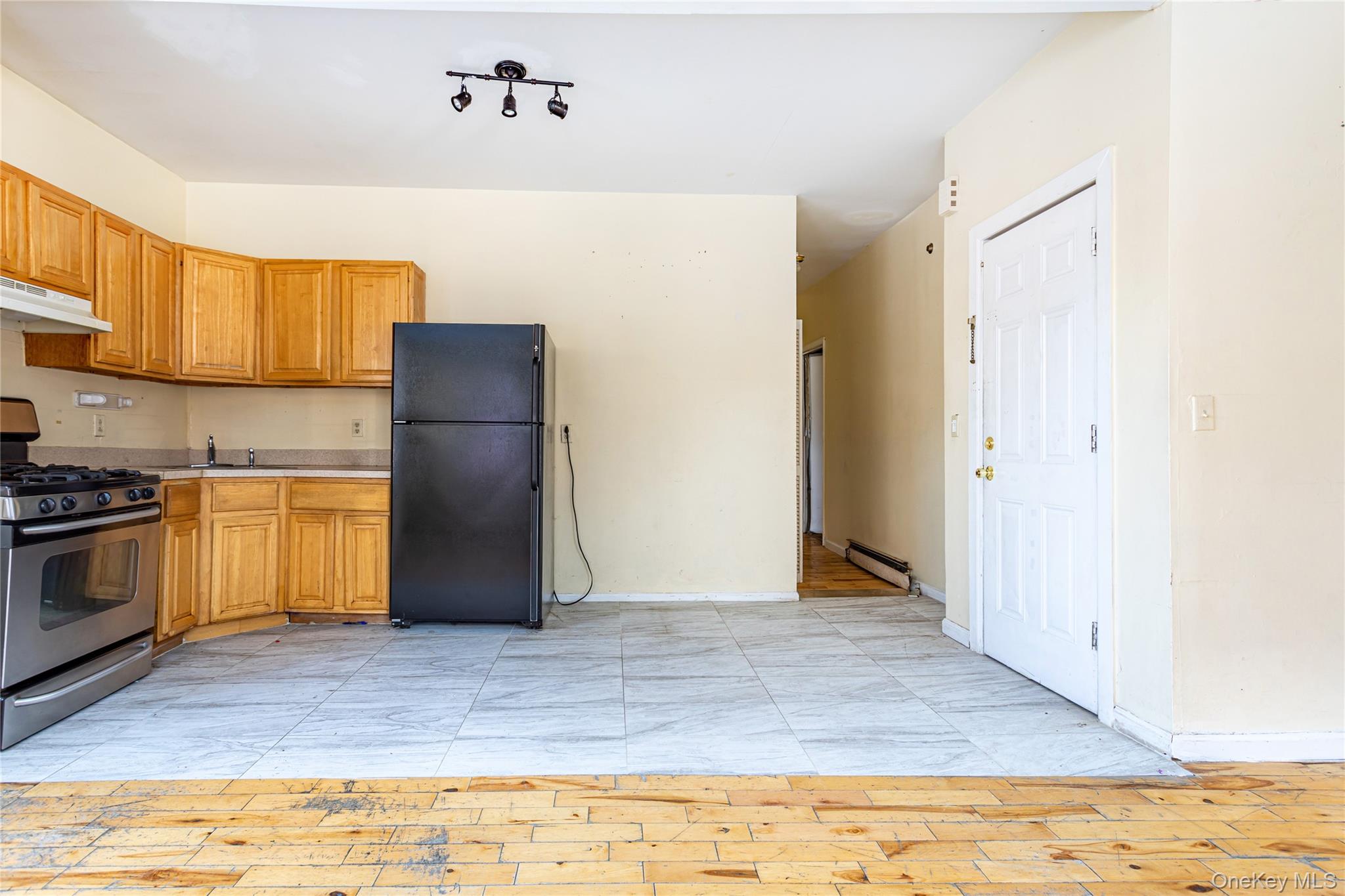 191 Roff Street, Staten Island, NY 10304