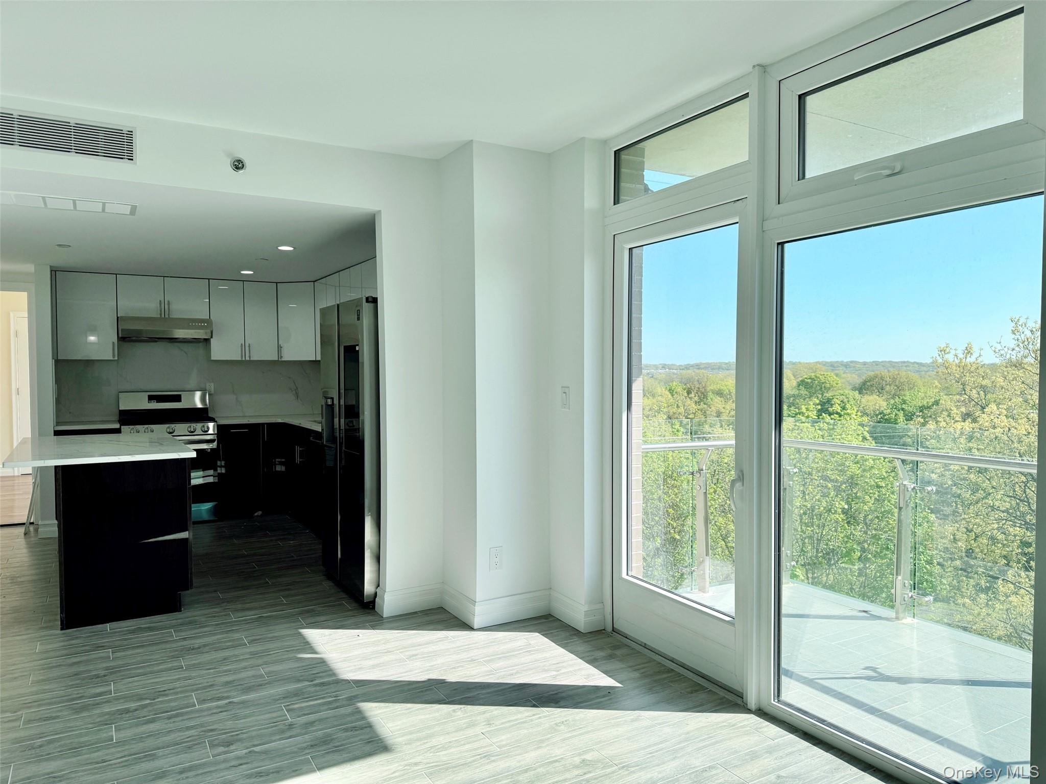 65-18 Austin St, Unit 7H, Rego Park, NY 11374