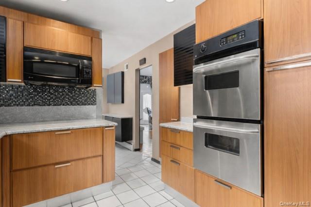 890 Thompson Drive, Bay Shore, NY 11706