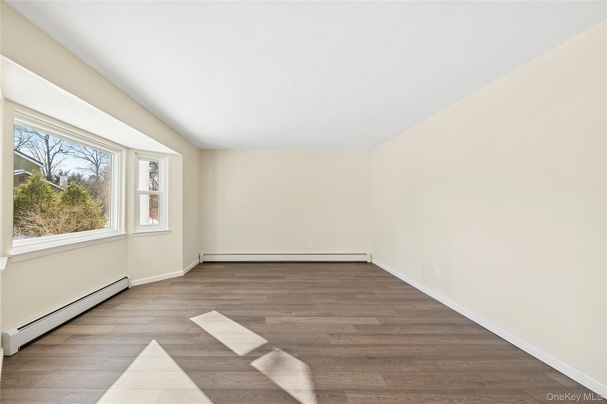 17 Montclair Street, Port Jefferson Station, NY 11776