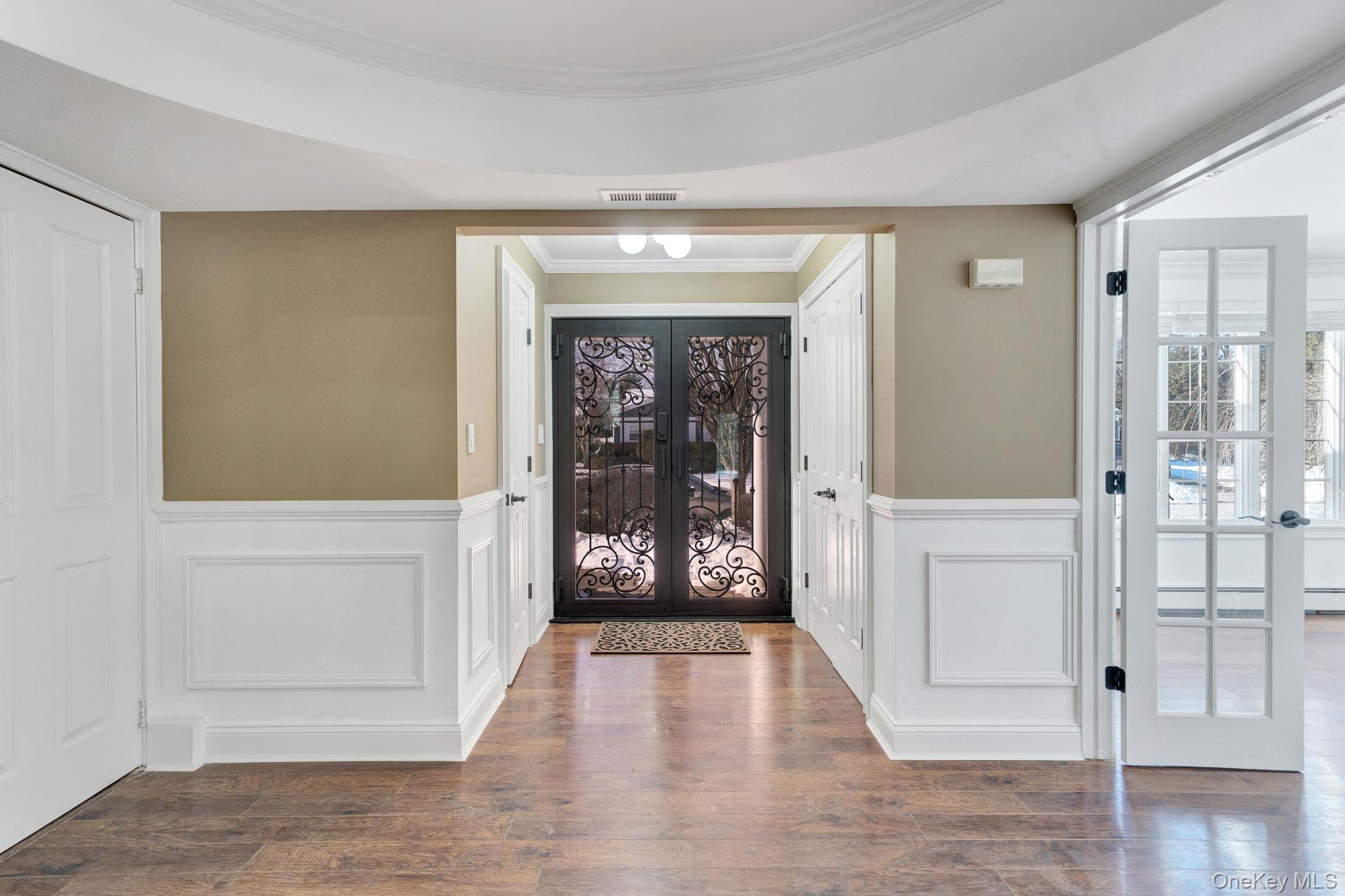 20 Sagamore Way S, Jericho, NY 11753