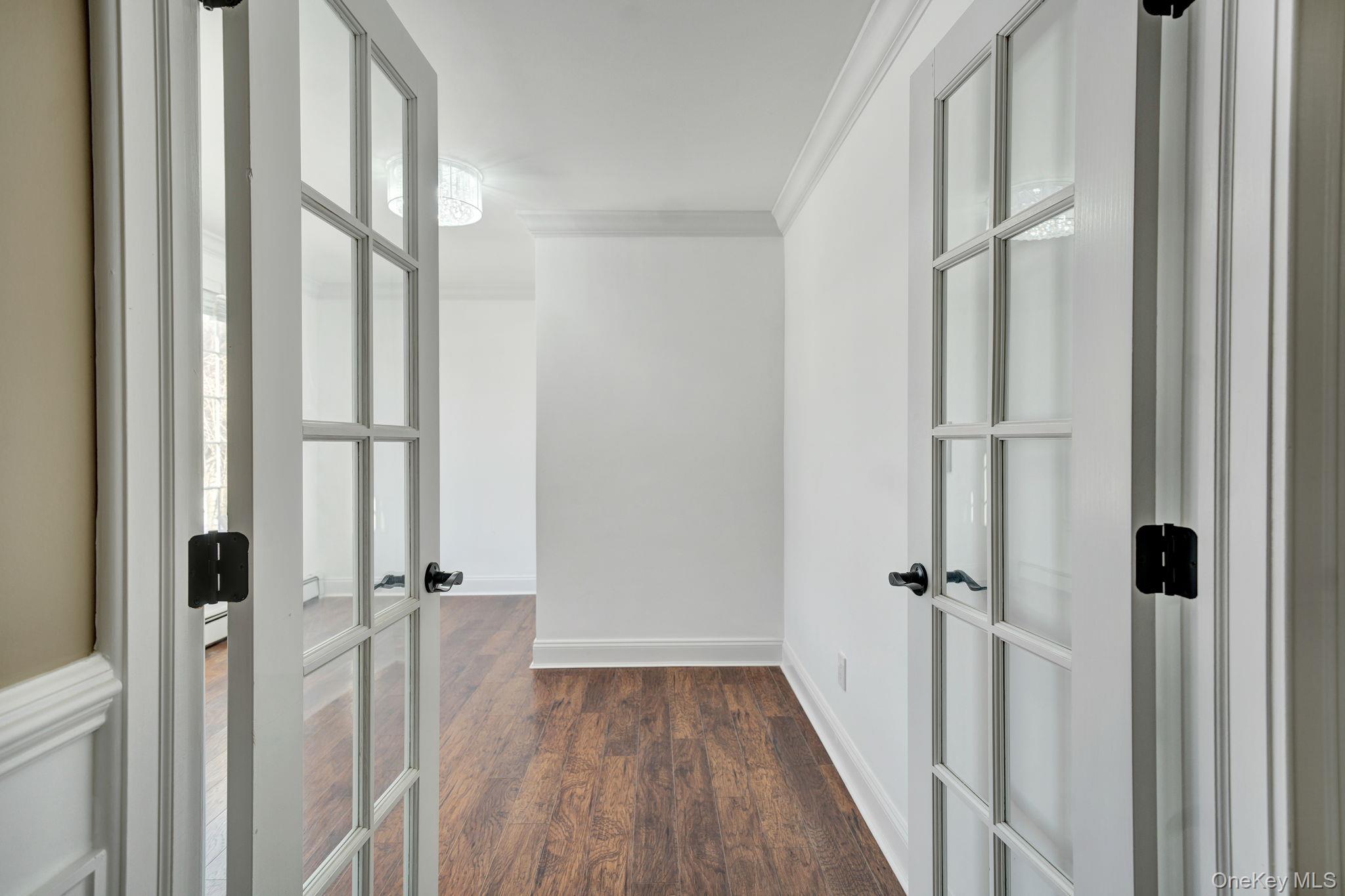 20 Sagamore Way S, Jericho, NY 11753