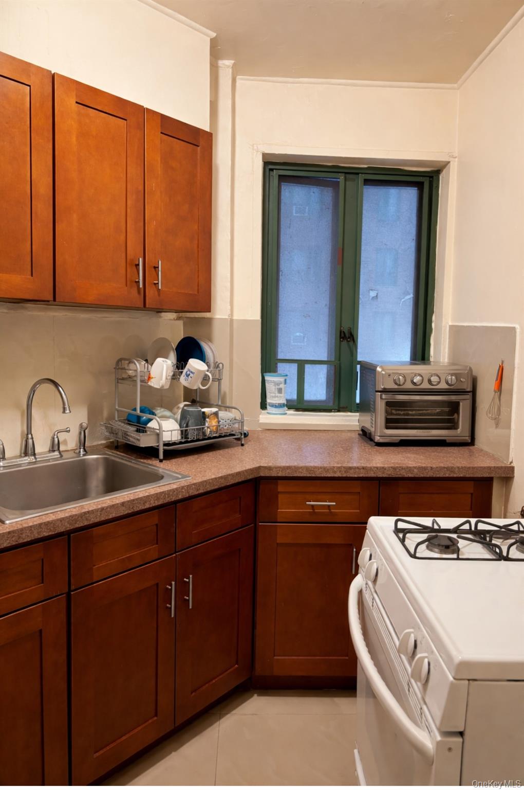 1566 Unionport Road # 1C, Bronx, NY 10462