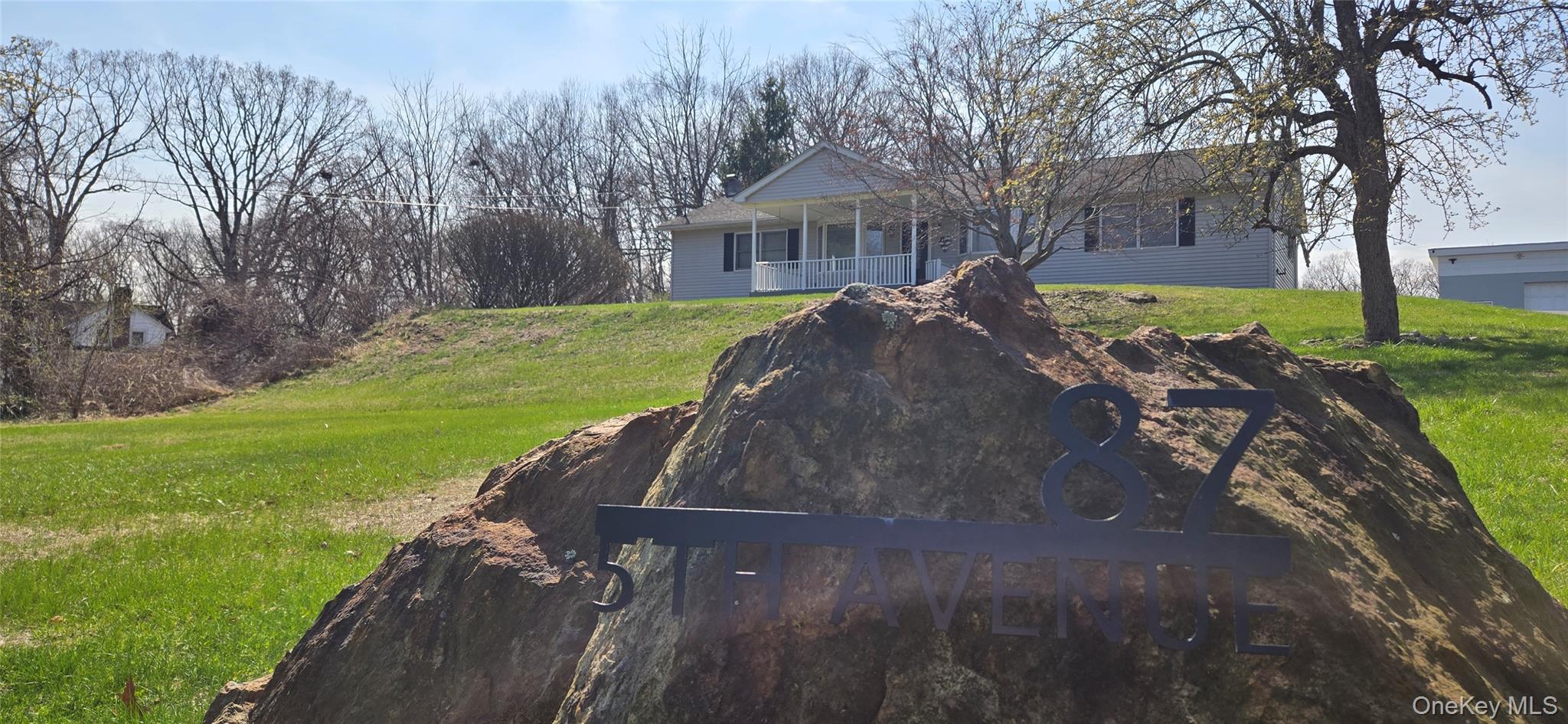 87 5th Avenue, Newburgh, NY 12550