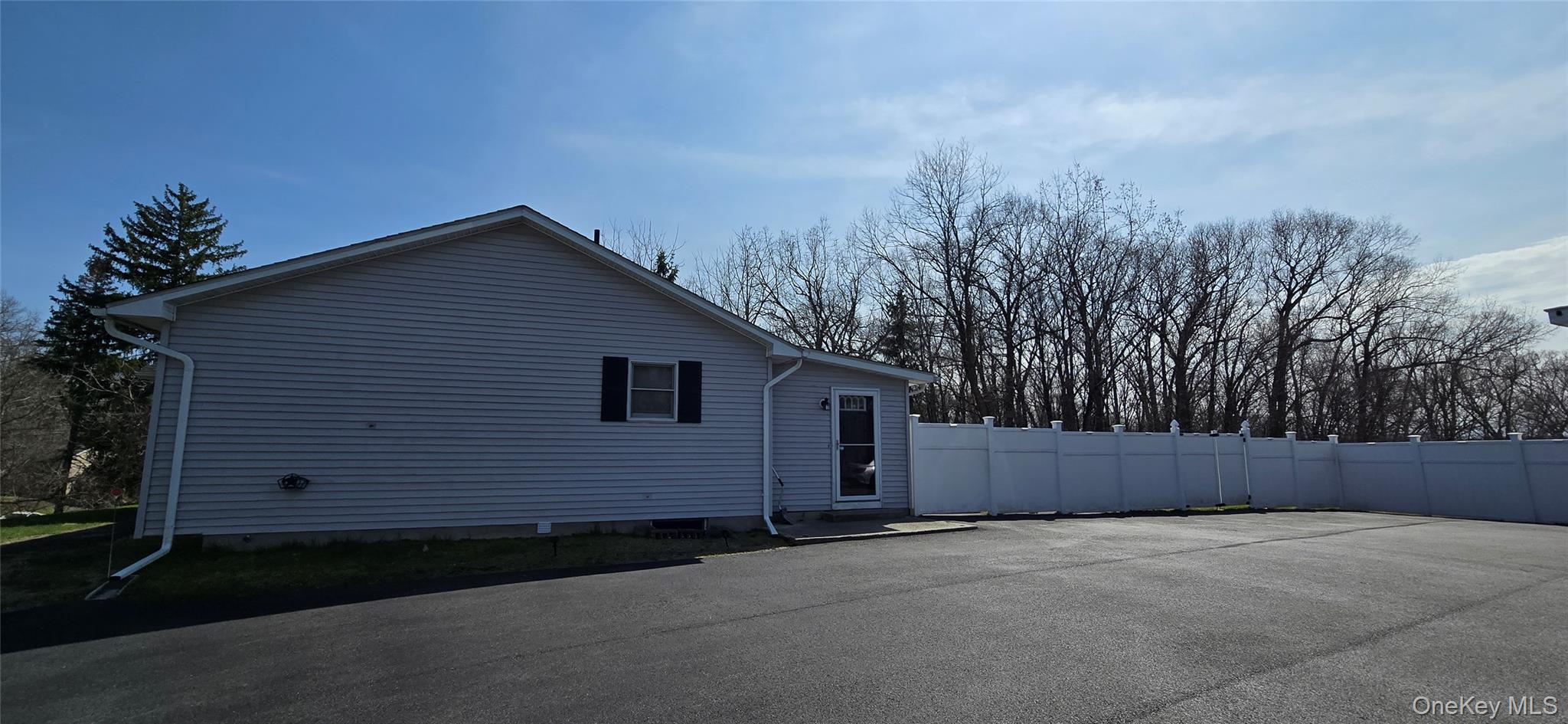 87 5th Avenue, Newburgh, NY 12550