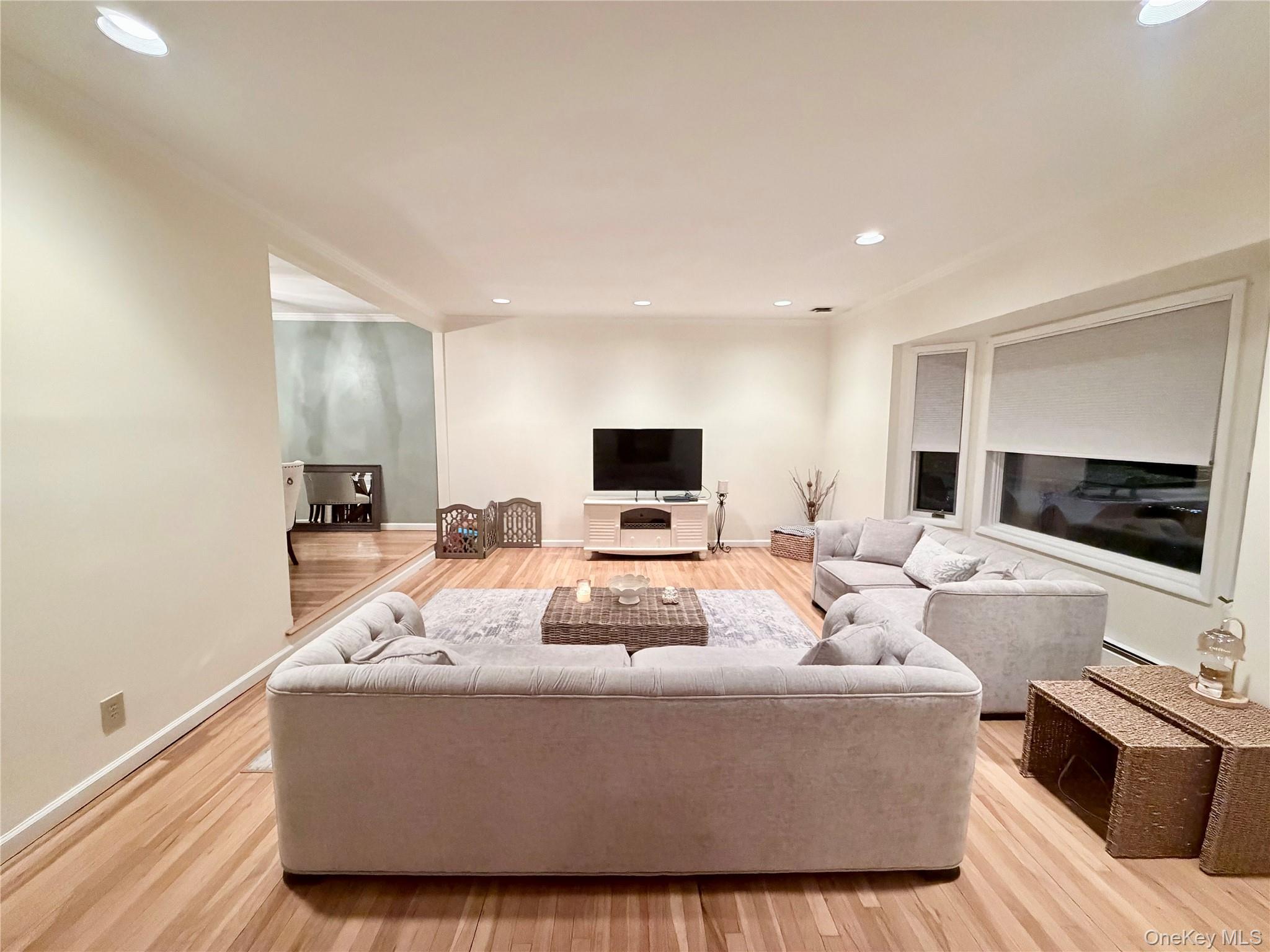 821 Channel Road # House, Lido Beach, NY 11561