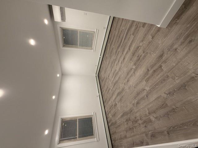 19 Bellport Lane # 1, Bellport Village, NY 11713